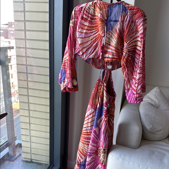 ZARA cut out maxi dress - Picture 3 of 3